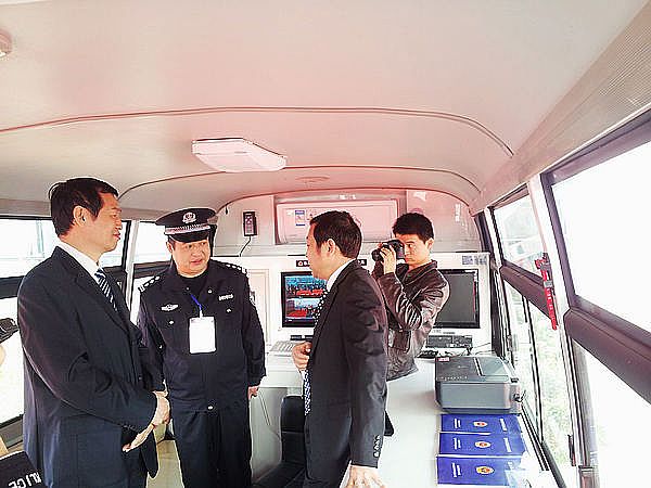阜陽(yáng)經(jīng)濟(jì)技術(shù)開發(fā)區(qū)分局接車儀式