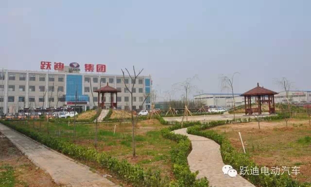 春暖花開、綠色躍迪---躍迪集團(tuán)綠化工作進(jìn)行中！