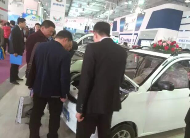 躍迪汽車濟(jì)南展盛裝亮相，引領(lǐng)新能源行業(yè)新坐標(biāo)