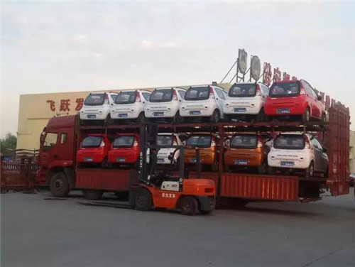 電動(dòng)轎車(chē)