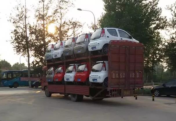 電動(dòng)轎車