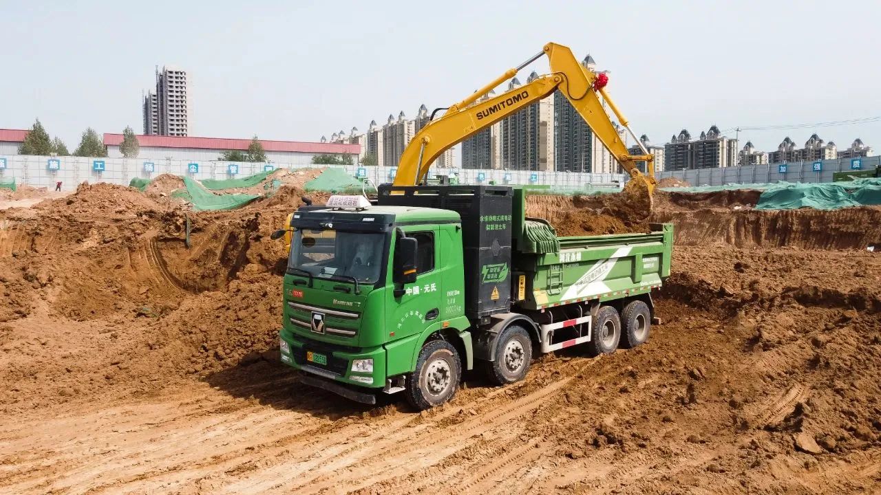 零污染、零排放--躍迪集團新能源自卸渣土車