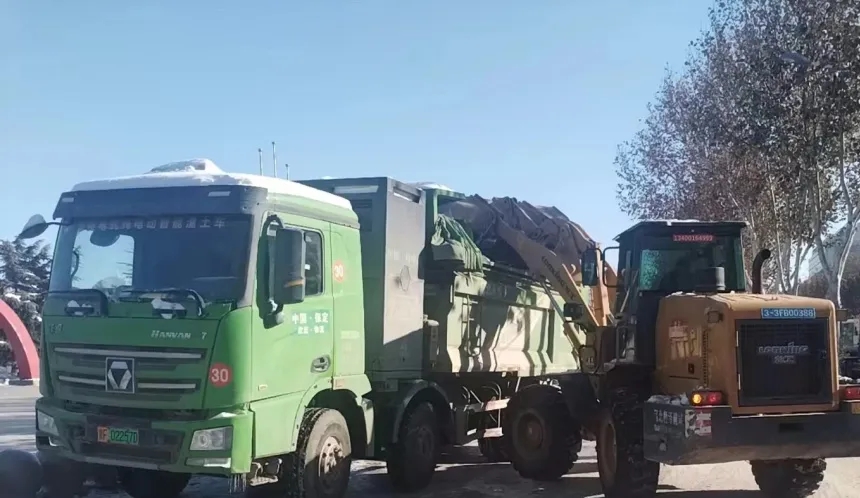 性能無敵，綠色出擊-躍迪新能源渣土自卸車